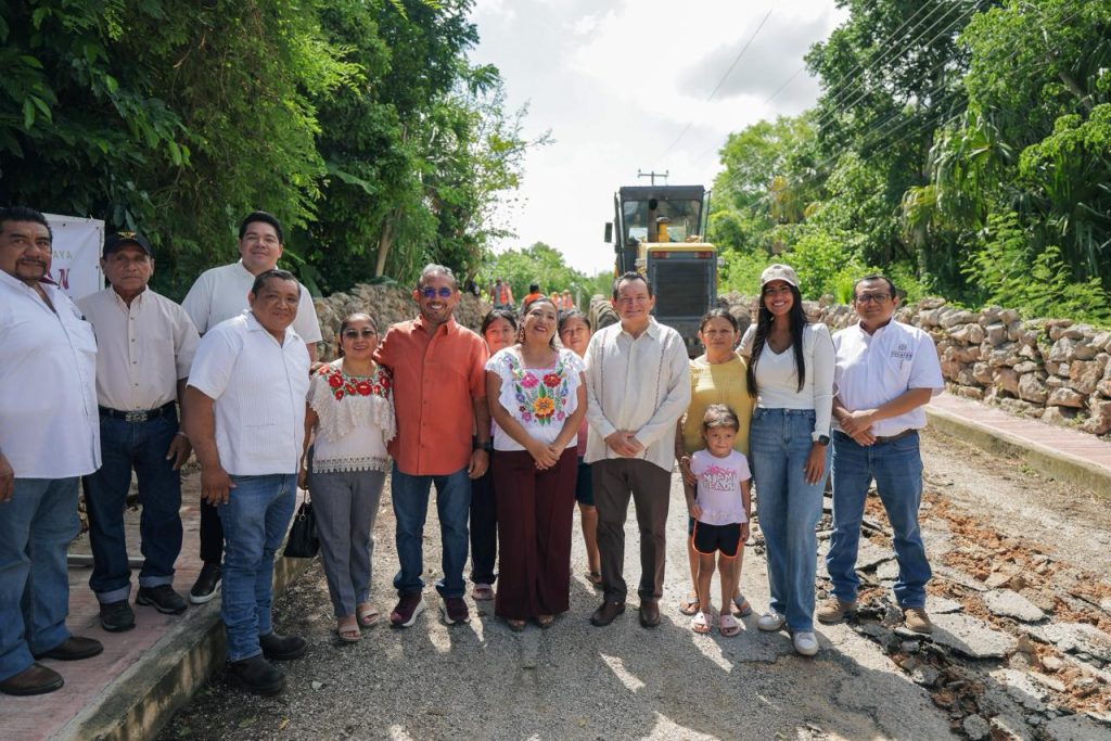 Renacimiento Maya reconstruye calles para 2,600 habitantes de Kopomá