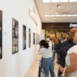 El fotógrafo Esdras Castillo presenta en el Aeropuerto De Mérida “Piedra, Madera y Memoria”, Homenaje a Los Artesanos de Dzityá