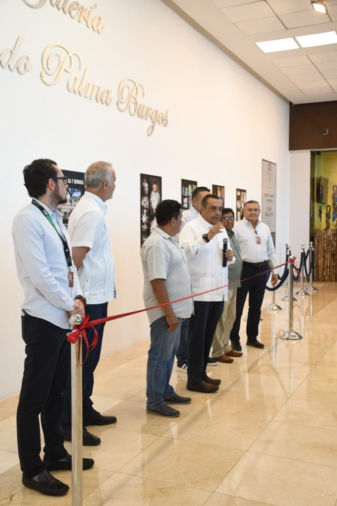 El fotógrafo Esdras Castillo presenta en el Aeropuerto De Mérida “Piedra, Madera y Memoria”, Homenaje a Los Artesanos de Dzityá