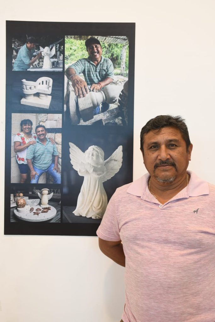 El fotógrafo Esdras Castillo presenta en el Aeropuerto De Mérida “Piedra, Madera y Memoria”, Homenaje a Los Artesanos de Dzityá