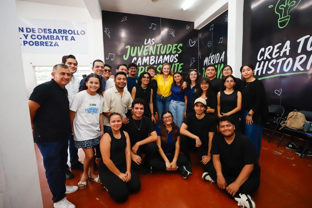 INAUGURACIÓN DEL PRIMER CENTRO MPAL. DE LA JUVENTUD