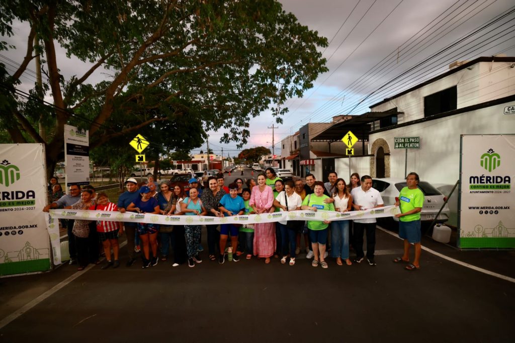 CECILIA PATRÓN INTENSIFICA REPAVIMENTACIÓN Y MANTENIMIENTO VIAL EN TODA MÉRIDA.