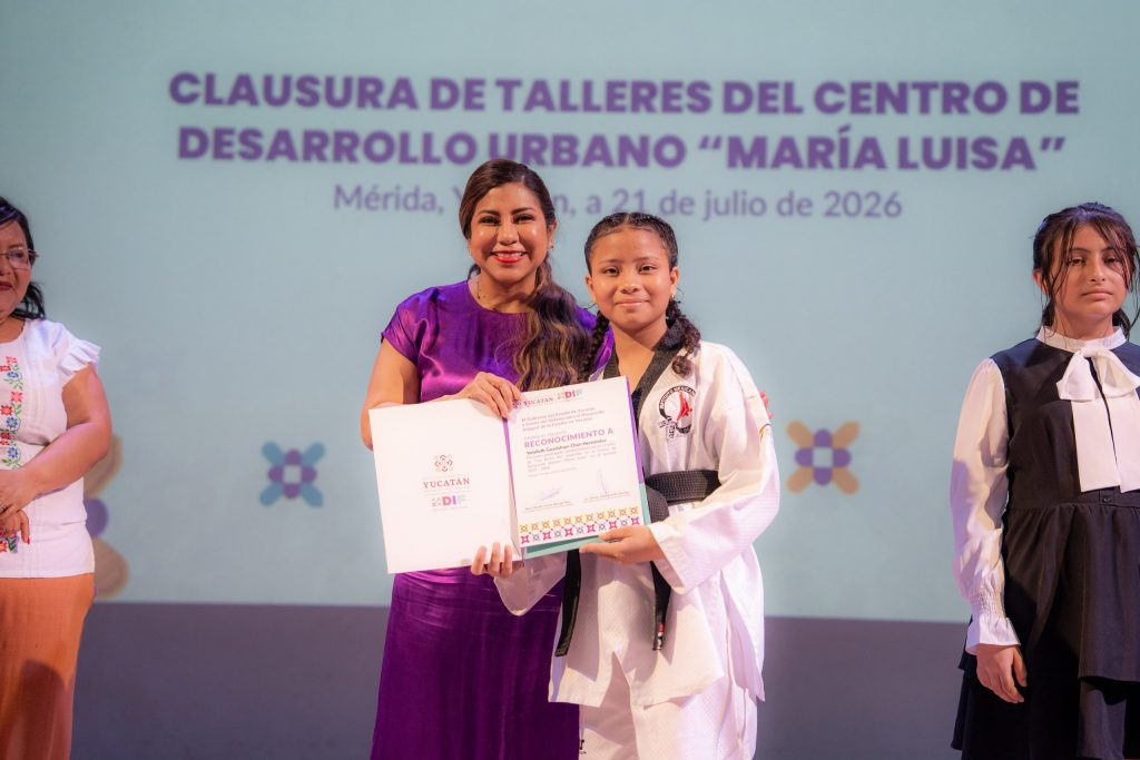DIF Yucatán reconoce talento y aprendizaje de participantes en talleres comunitarios DIF YUCATÁN RECONOCE TALENTO Y APRENDIZAJE DE PARTICIPANTES EN TALLERES COMUNITARIOS