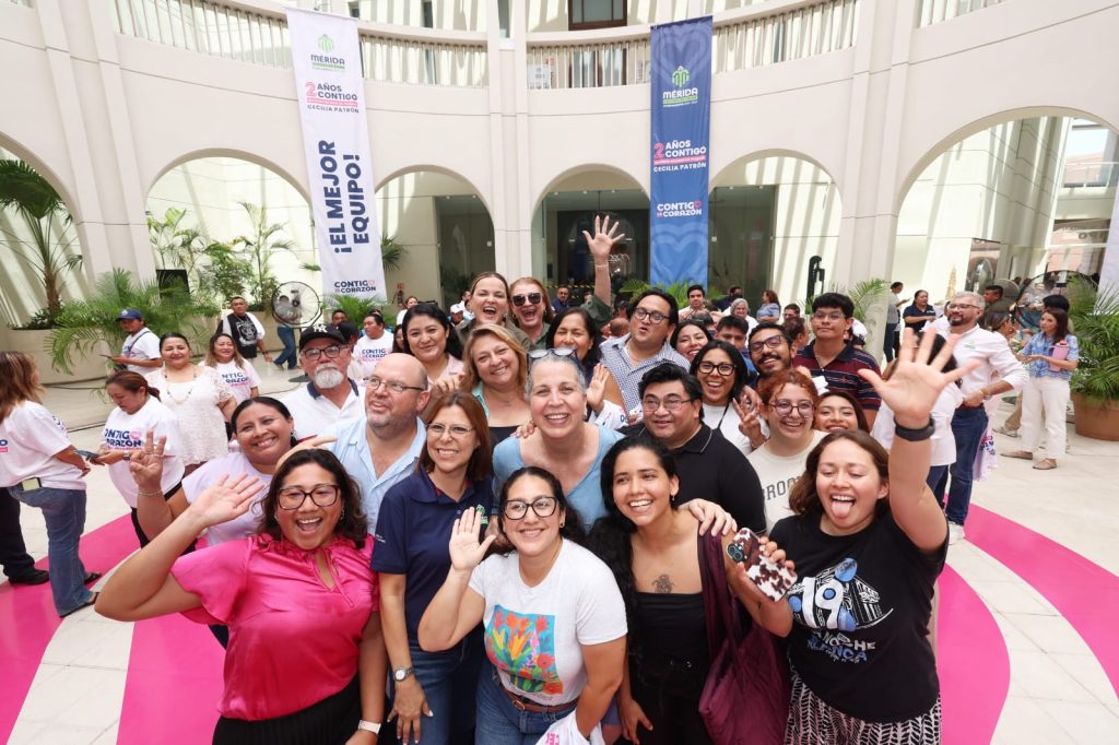 Gracias por servir de corazón a la ciudad, hacen que Mérida funcione bien: Cecilia Patrón AGRADECIMIENTO DE LA ALCALDESA A TODO EL PERSONAL DEL AYUNTAMIENTO