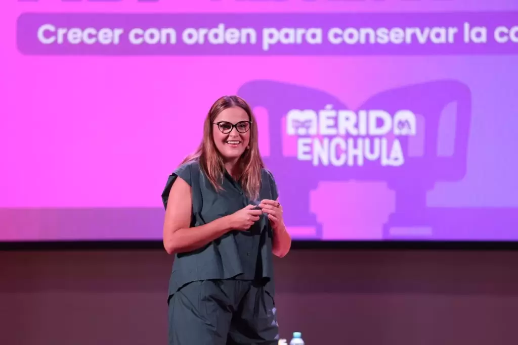 IMPARTE EDIL UNA CONFERENCIA MAGISTRAL A ESTUDIANTES EN LA QUINTA EDICIÓN DE EL MOMENTO MEXICANO, MUUK.