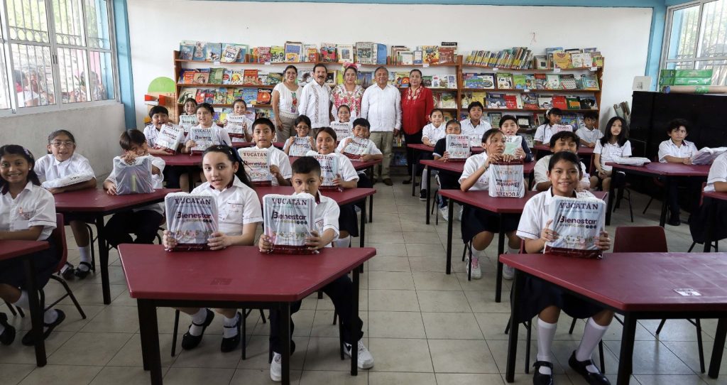 Regreso masivo a clases: Yucatán moviliza a 600 mil alumnos y apuesta por la educación digital