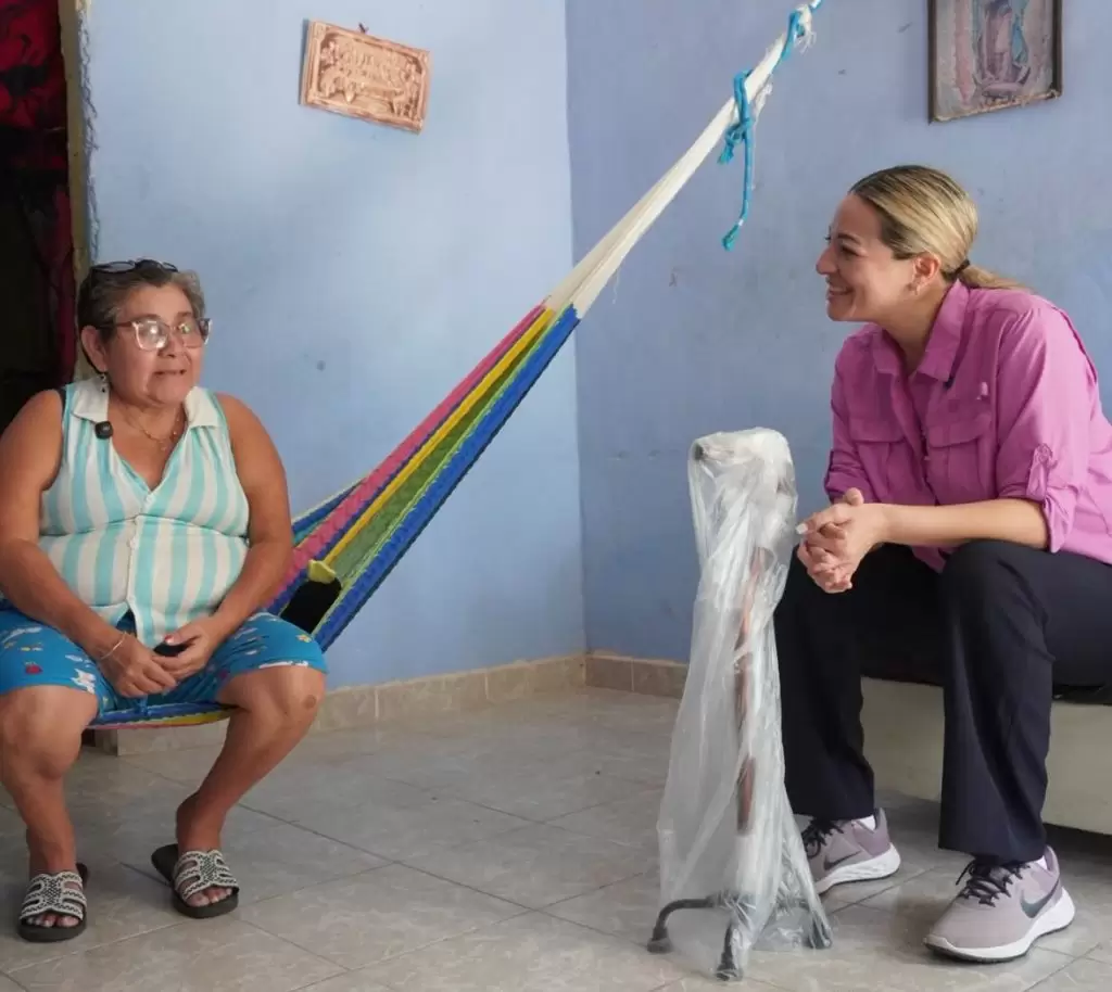 Naomi Peniche transformando vidas con apoyo y cercanía
