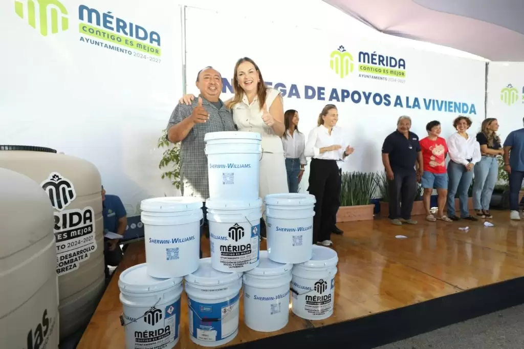 BENEFICIA EDIL A FAMILIAS MERIDANAS CON INSUMOS PARA LA MEJORA DE HOGARES.