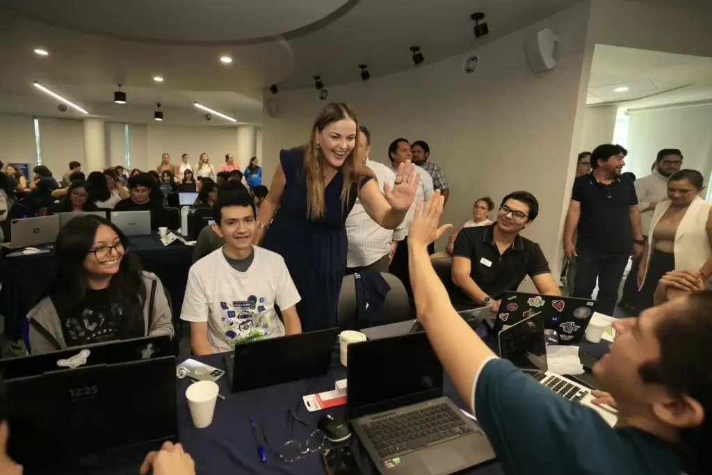 Mérida, primer ayuntamiento donde las juventudes construyen soluciones usando IA