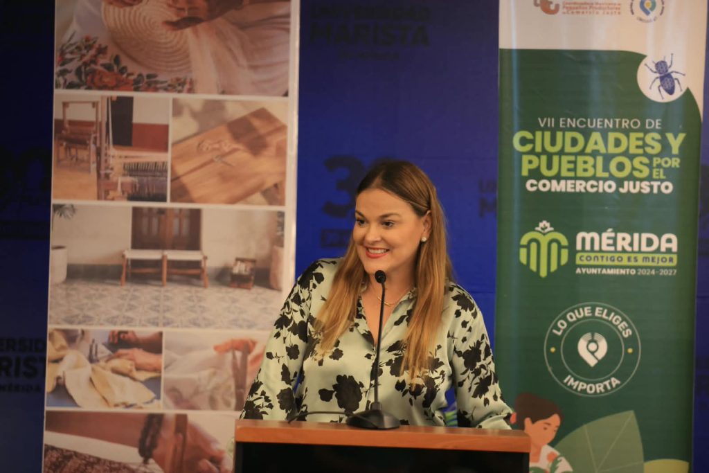 ENCABEZA CECILIA PATRÓN ENCUENTRO DE CIUDADES POR EL COMERCIO JUSTO